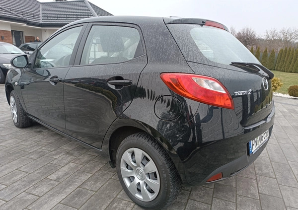 Mazda 2 cena 23900 przebieg: 134000, rok produkcji 2013 z Białobrzegi małe 254